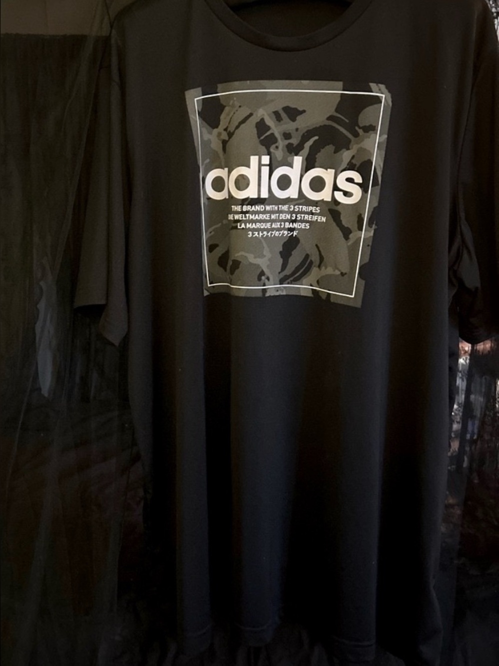 Adidas Oversized Unisex Black Graphic Tee - Short Sleeve